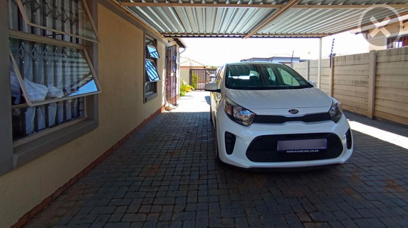 3 Bedroom Property for Sale in Rosslyn Gauteng