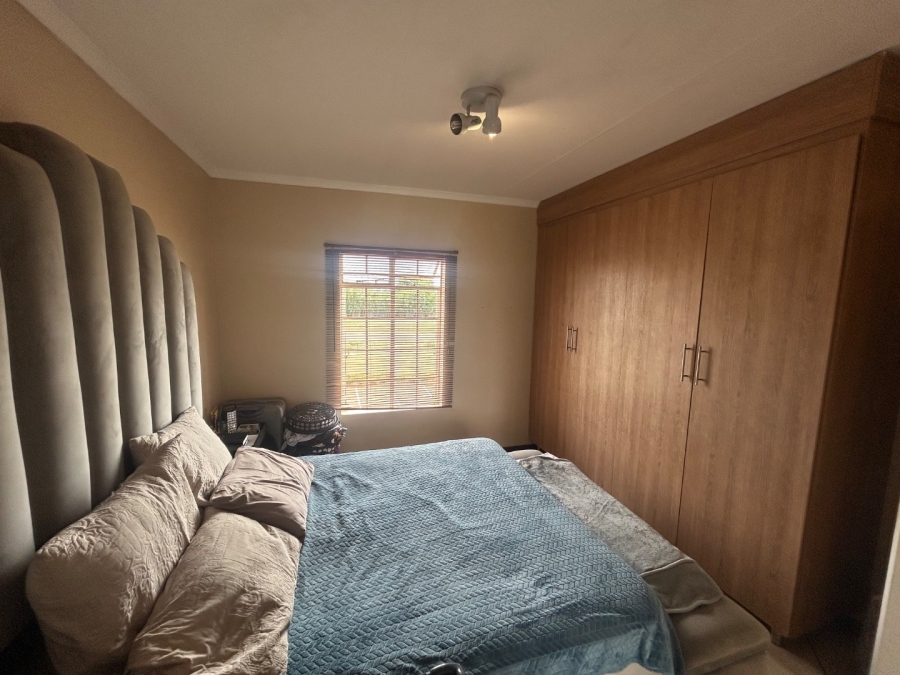2 Bedroom Property for Sale in Stone Ridge Gauteng
