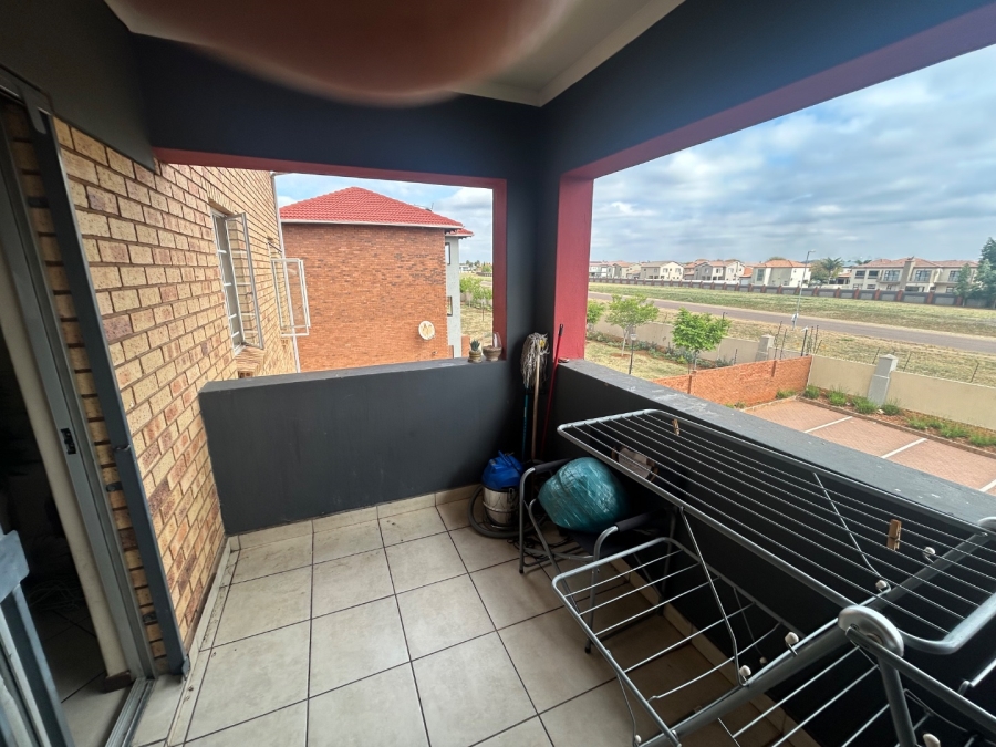 2 Bedroom Property for Sale in Stone Ridge Gauteng