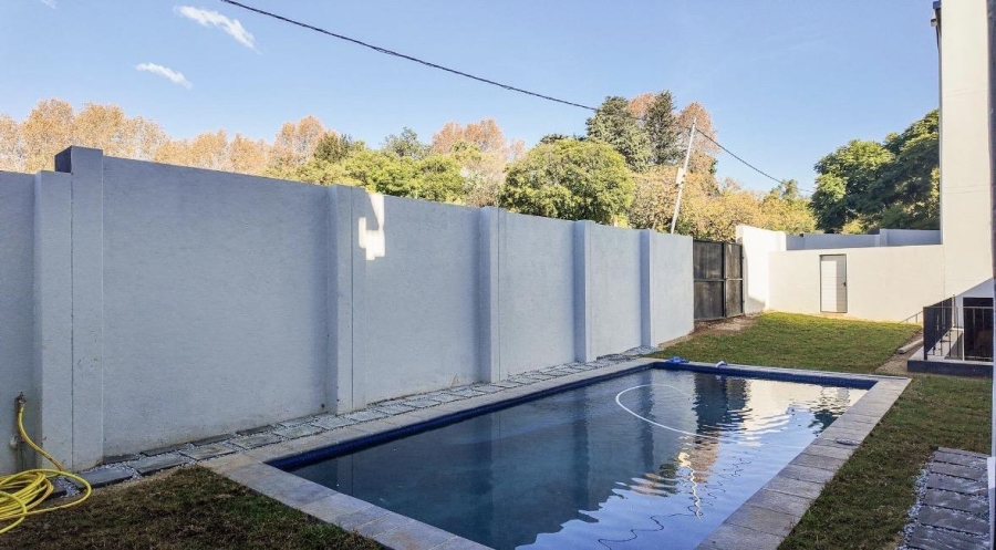 2 Bedroom Property for Sale in Bryanston Gauteng