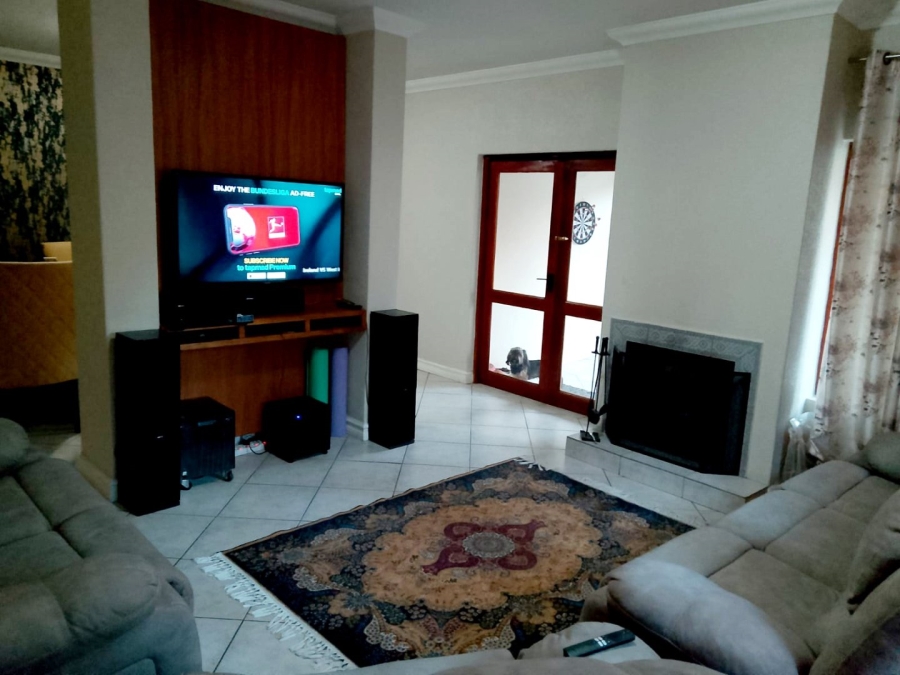 To Let 3 Bedroom Property for Rent in Sunninghill Gauteng