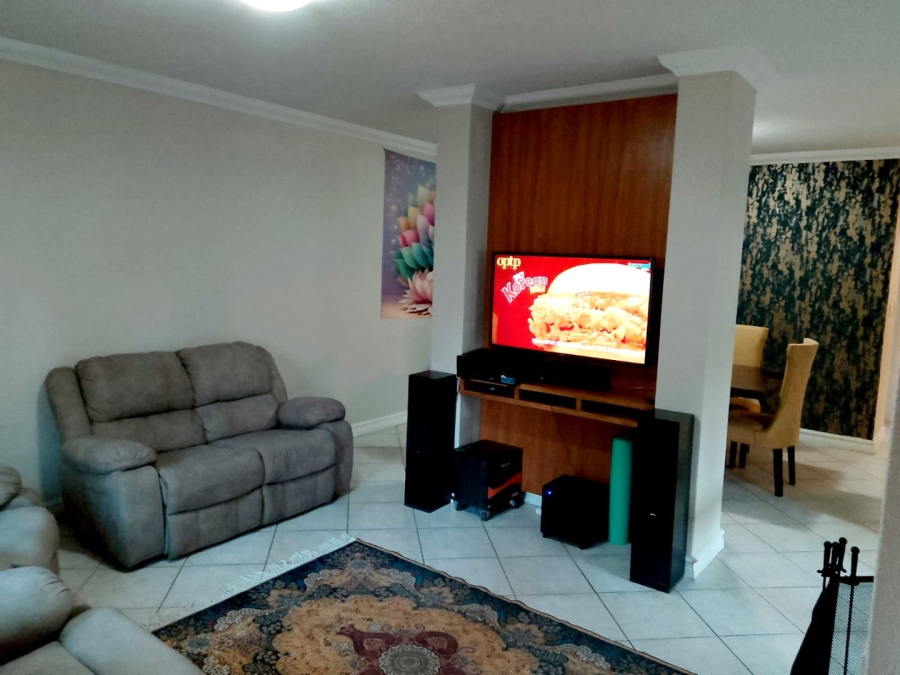 To Let 3 Bedroom Property for Rent in Sunninghill Gauteng