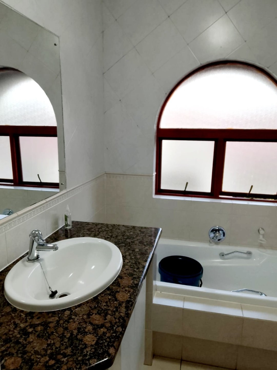 To Let 3 Bedroom Property for Rent in Sunninghill Gauteng