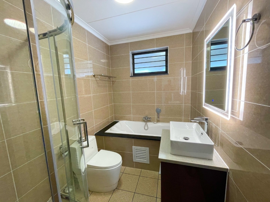 To Let 2 Bedroom Property for Rent in Blue Hills Gauteng