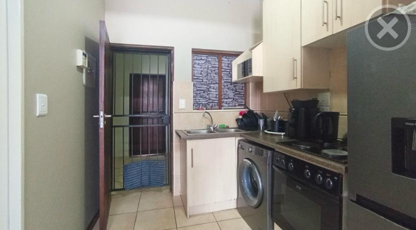 1 Bedroom Property for Sale in Hillcrest Gauteng