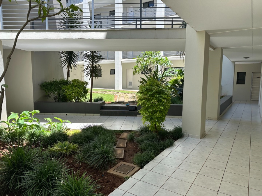 To Let 1 Bedroom Property for Rent in North Riding Gauteng