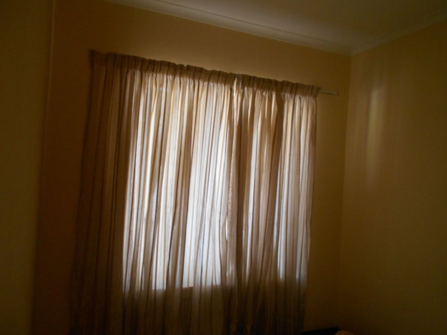 To Let 2 Bedroom Property for Rent in The Reeds Ext 10 Gauteng