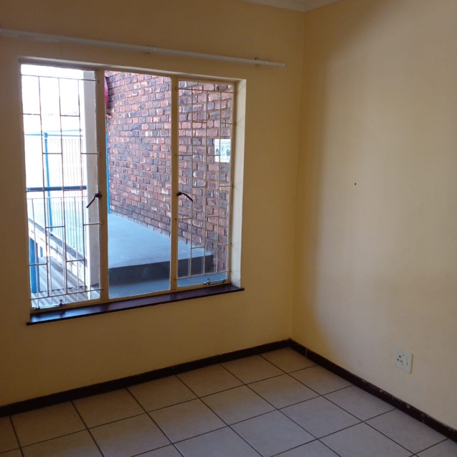 To Let 2 Bedroom Property for Rent in The Reeds Ext 10 Gauteng