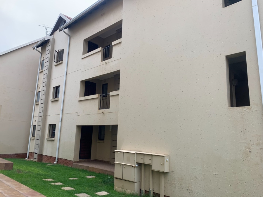To Let 1 Bedroom Property for Rent in Kosmosdal Gauteng