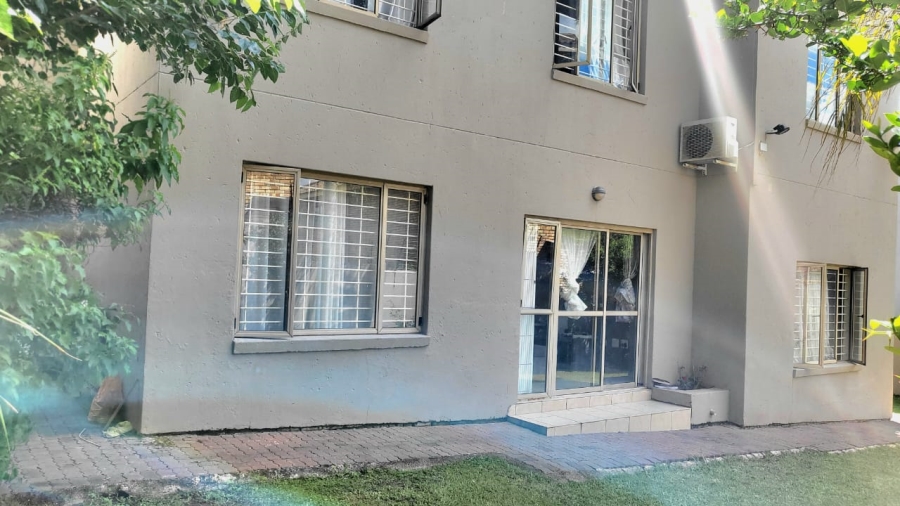 Bedroom Property for Sale in North Riding Gauteng