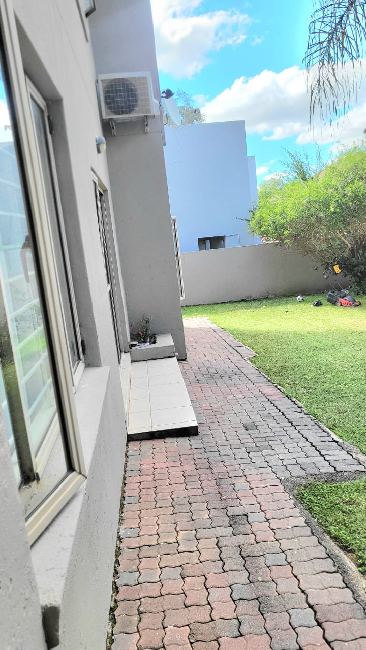  Bedroom Property for Sale in North Riding Gauteng