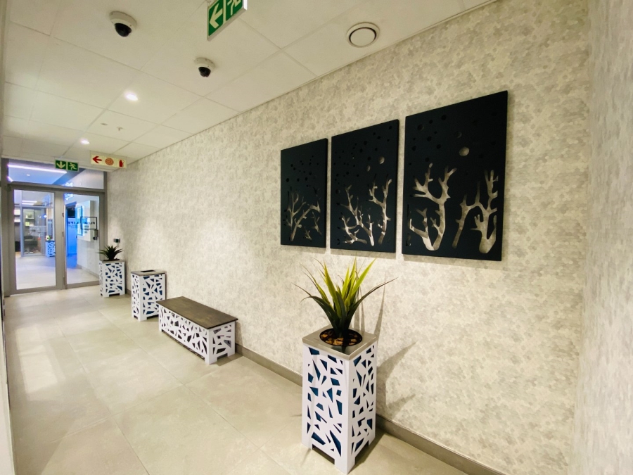 To Let commercial Property for Rent in Vorna Valley Gauteng