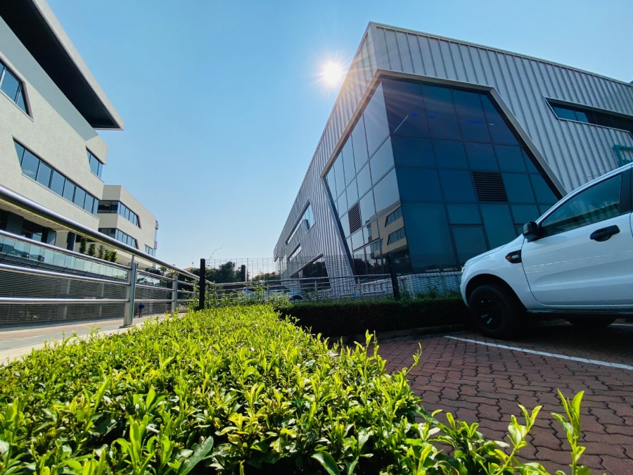 To Let commercial Property for Rent in Vorna Valley Gauteng