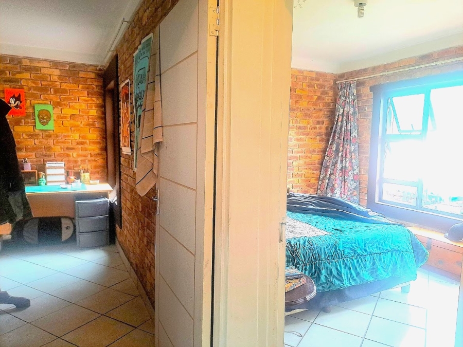 To Let 2 Bedroom Property for Rent in Brackendowns Gauteng
