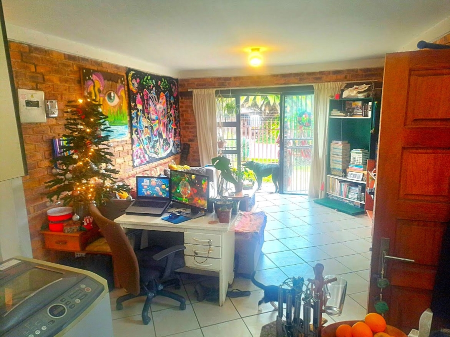 To Let 2 Bedroom Property for Rent in Brackendowns Gauteng