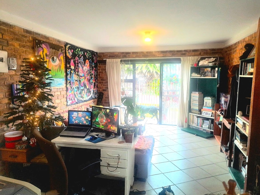 To Let 2 Bedroom Property for Rent in Brackendowns Gauteng