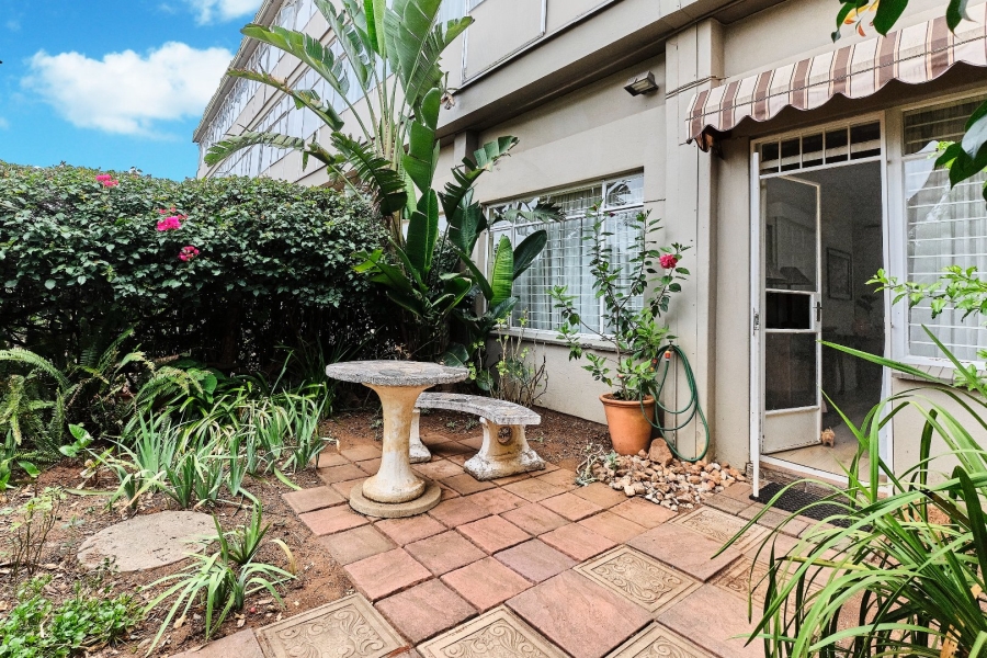 To Let 1 Bedroom Property for Rent in Linden Gauteng