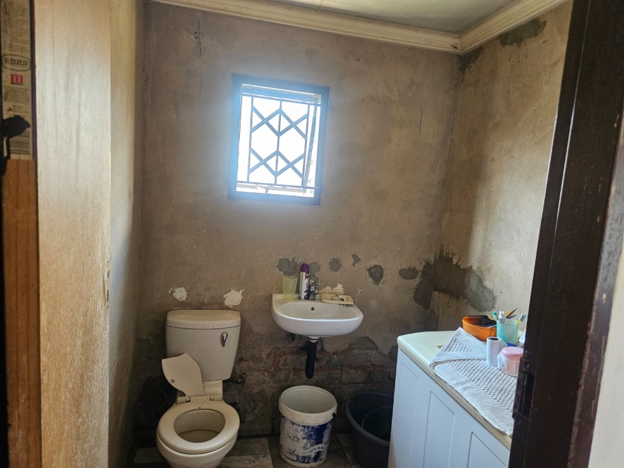 2 Bedroom Property for Sale in Daveyton Gauteng