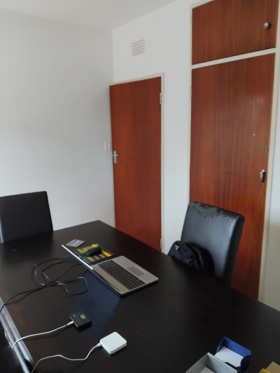 To Let 2 Bedroom Property for Rent in Germiston South Gauteng