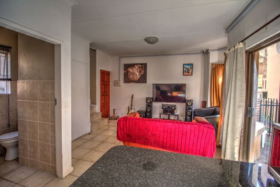 2 Bedroom Property for Sale in Birchleigh Gauteng