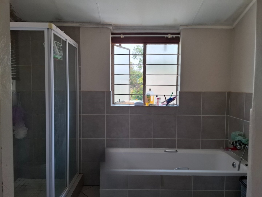 3 Bedroom Property for Sale in Willow Glen Gauteng