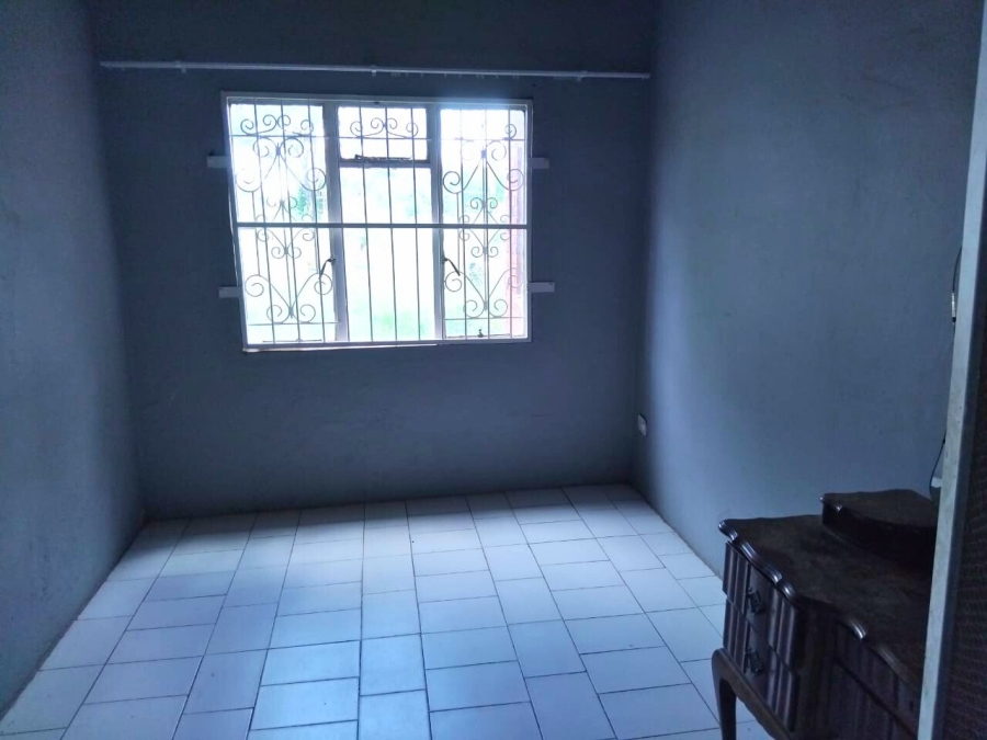 Commercial Property for Sale in Lusthof Gauteng