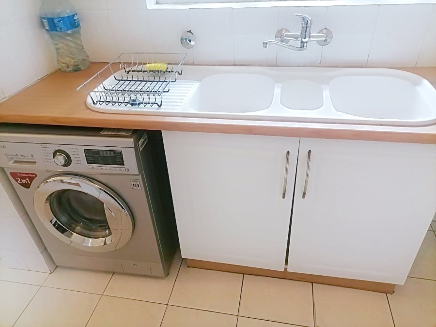 To Let 3 Bedroom Property for Rent in Fourways Gauteng