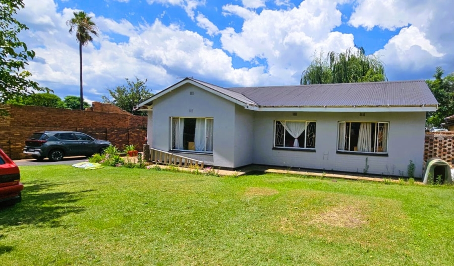 4 Bedroom Property for Sale in Visagie Park Gauteng