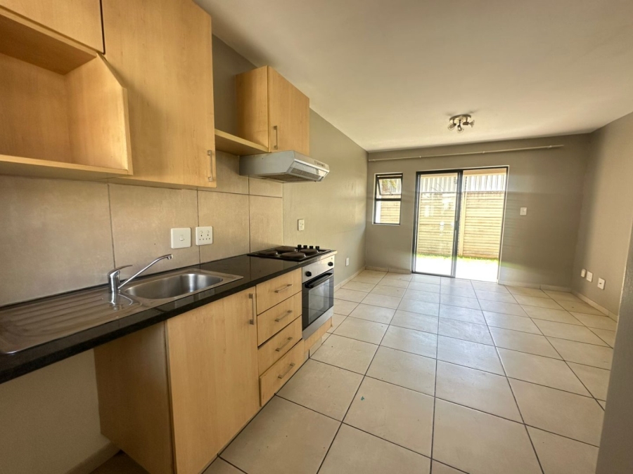 To Let 2 Bedroom Property for Rent in The Stewards Gauteng