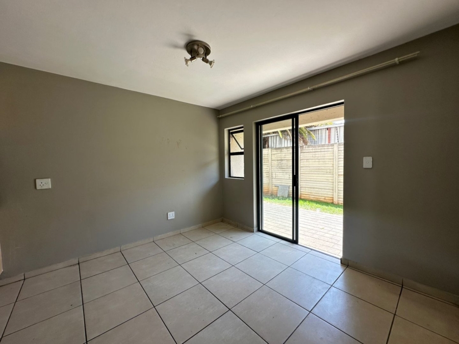 To Let 2 Bedroom Property for Rent in The Stewards Gauteng
