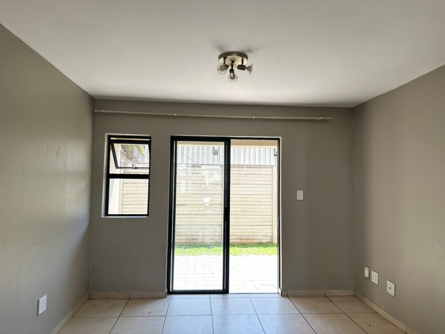 To Let 2 Bedroom Property for Rent in The Stewards Gauteng