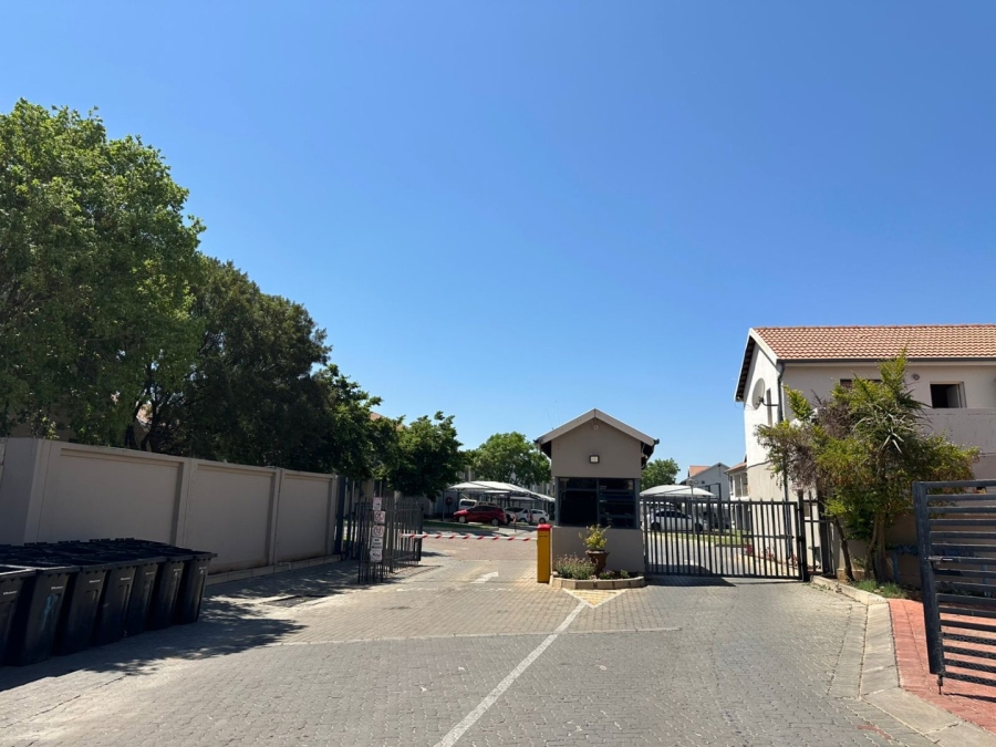 To Let 2 Bedroom Property for Rent in The Stewards Gauteng