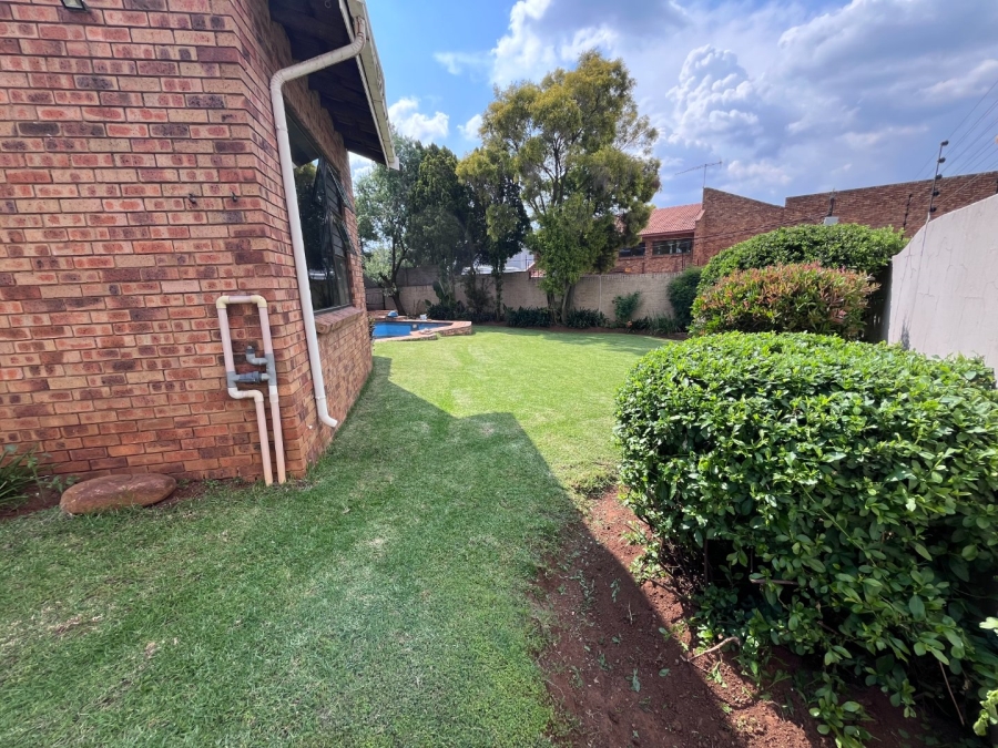 5 Bedroom Property for Sale in Meyersdal Gauteng