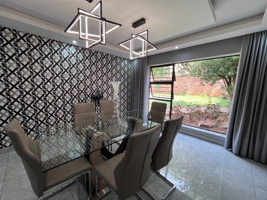 5 Bedroom Property for Sale in Meyersdal Gauteng