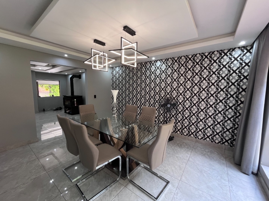 5 Bedroom Property for Sale in Meyersdal Gauteng