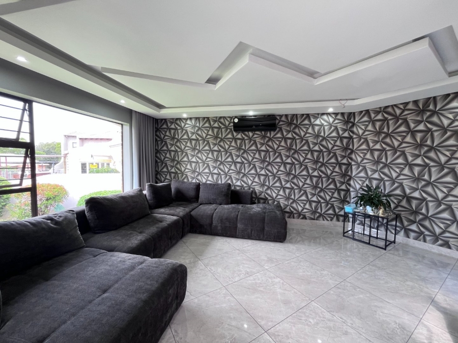 5 Bedroom Property for Sale in Meyersdal Gauteng