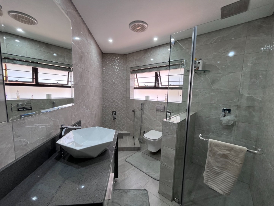 5 Bedroom Property for Sale in Meyersdal Gauteng