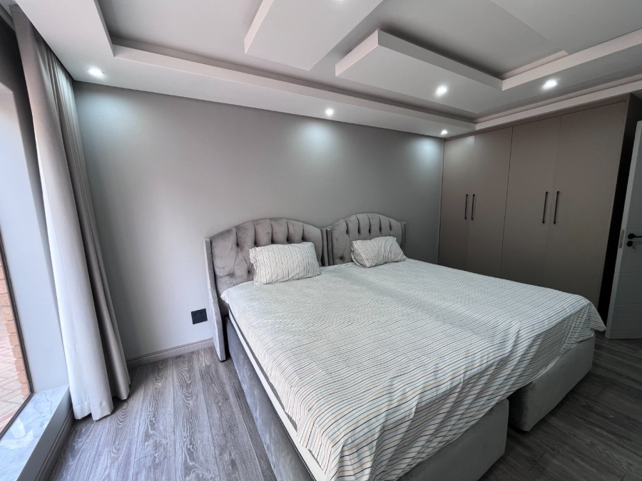 5 Bedroom Property for Sale in Meyersdal Gauteng