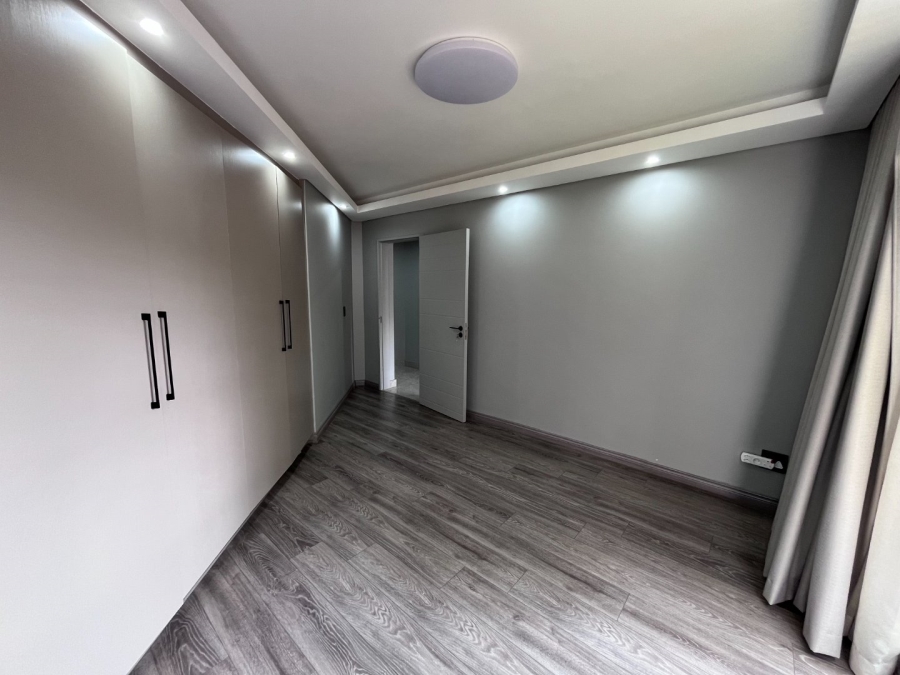 5 Bedroom Property for Sale in Meyersdal Gauteng