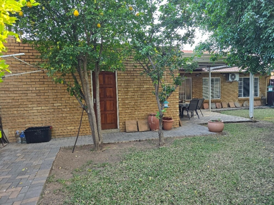 3 Bedroom Property for Sale in Sinoville Gauteng