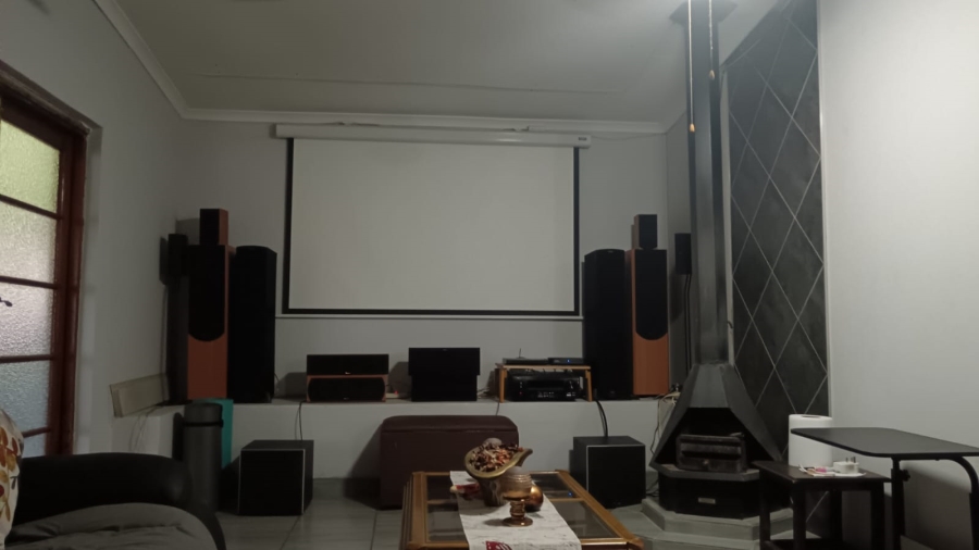  Bedroom Property for Sale in Capital Park Gauteng