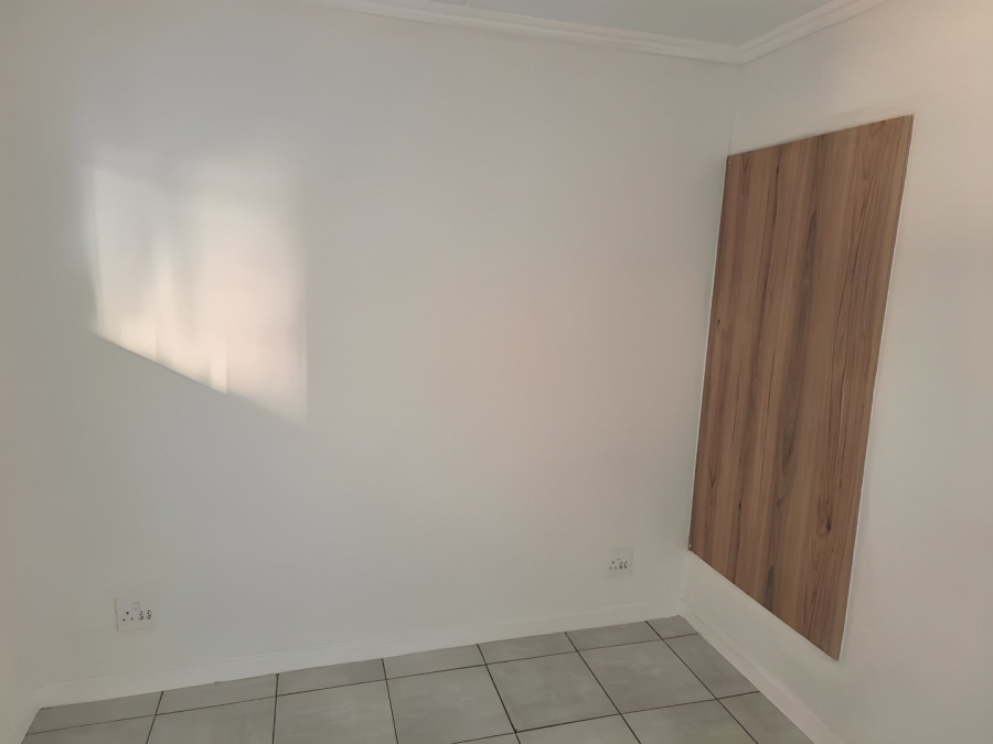 To Let 2 Bedroom Property for Rent in Comet Gauteng