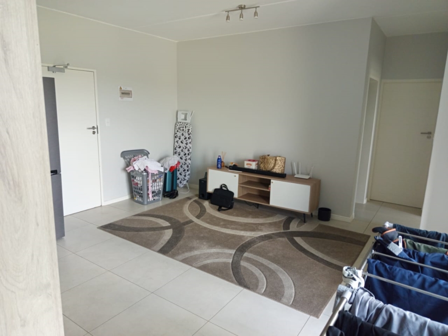 2 Bedroom Property for Sale in Halfway Gardens Gauteng