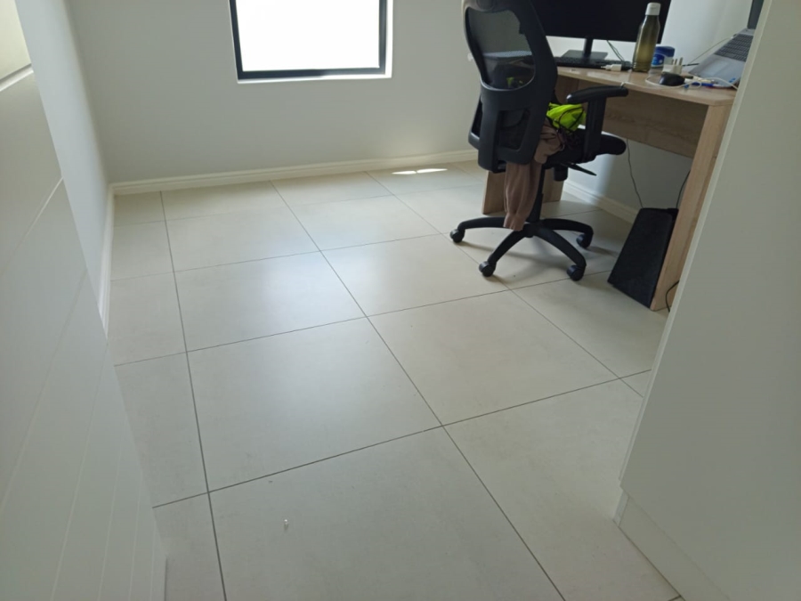 2 Bedroom Property for Sale in Halfway Gardens Gauteng