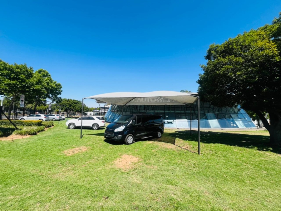 To Let commercial Property for Rent in Randjespark Gauteng