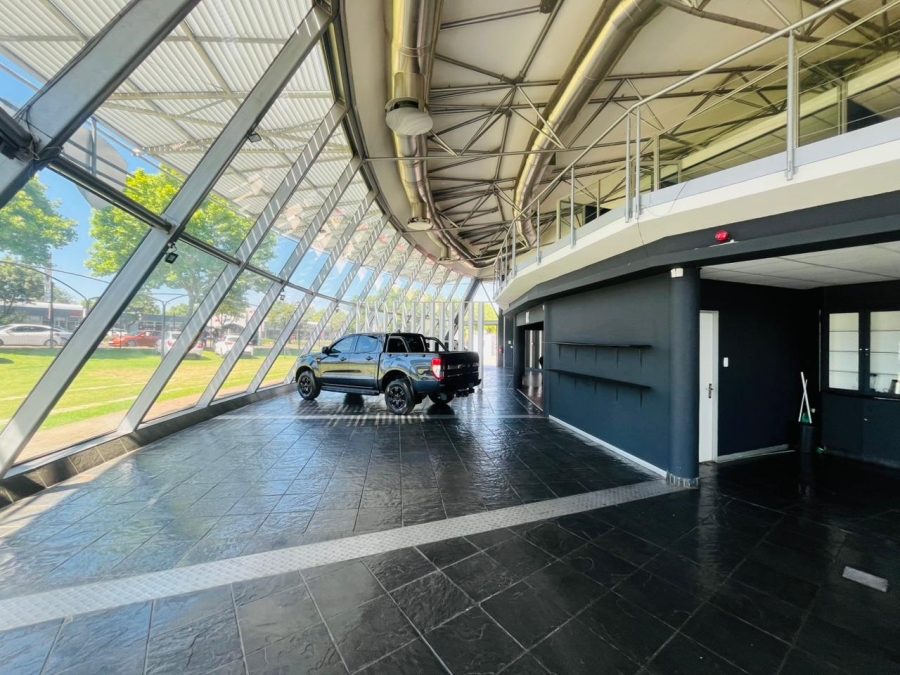 To Let commercial Property for Rent in Randjespark Gauteng