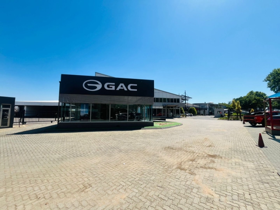 To Let commercial Property for Rent in Randjespark Gauteng