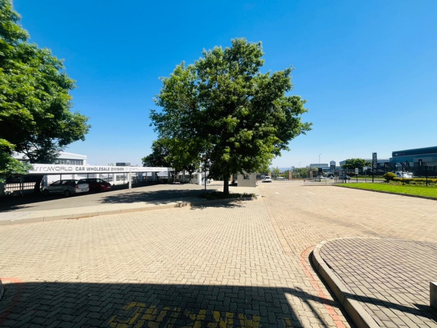 To Let commercial Property for Rent in Randjespark Gauteng