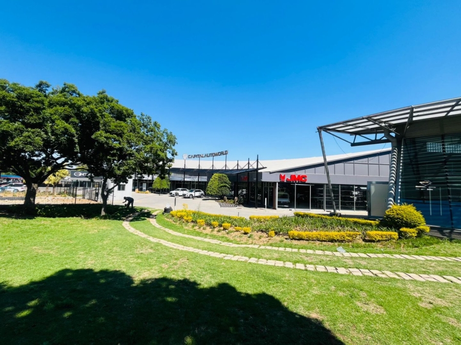 To Let commercial Property for Rent in Randjespark Gauteng