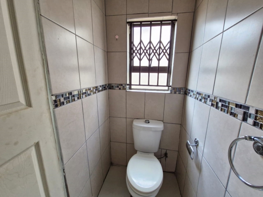 To Let 1 Bedroom Property for Rent in Daveyton Gauteng